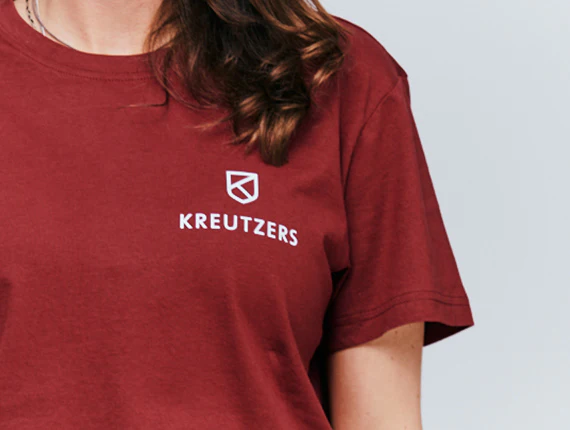 Die Schmiede - KREUTZERS Basic Round Neck T-Shirt Girls (burgundy) - Image 2